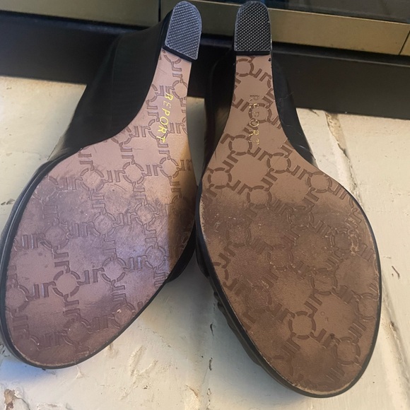 Report Black Wedge Shoe  Sz 7 - Picture 5 of 6